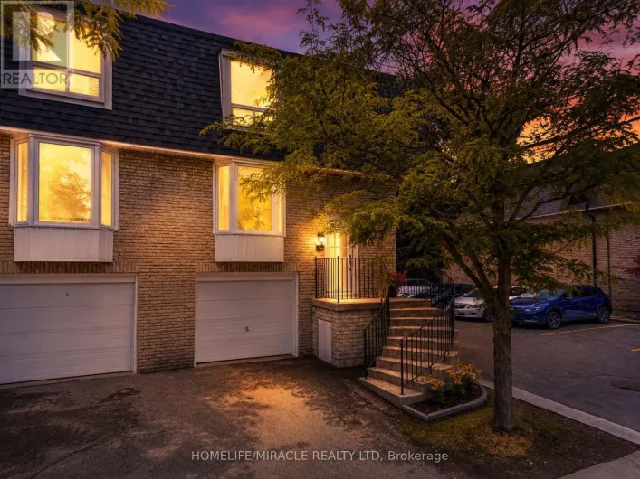 51 - 210 ROYAL ORCHARD BOULEVARD, Markham