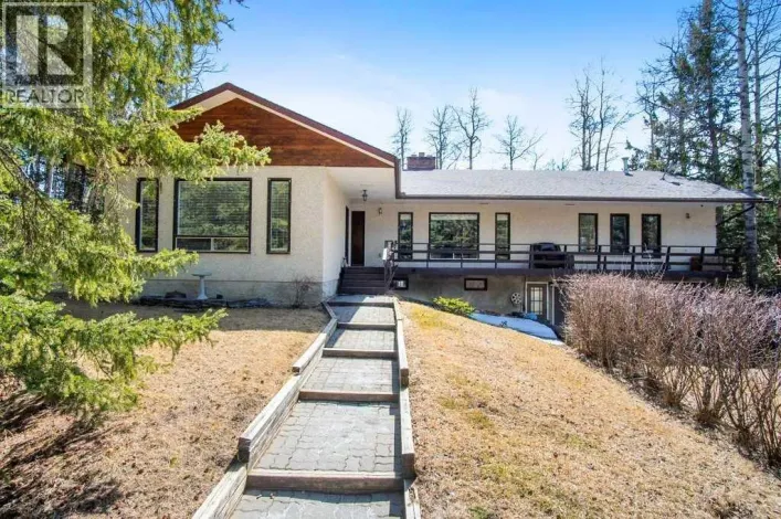 51, 29066 Range Road 52, Rural Mountain View County