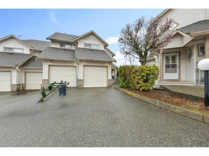 51 32361 MCRAE AVENUE, Mission