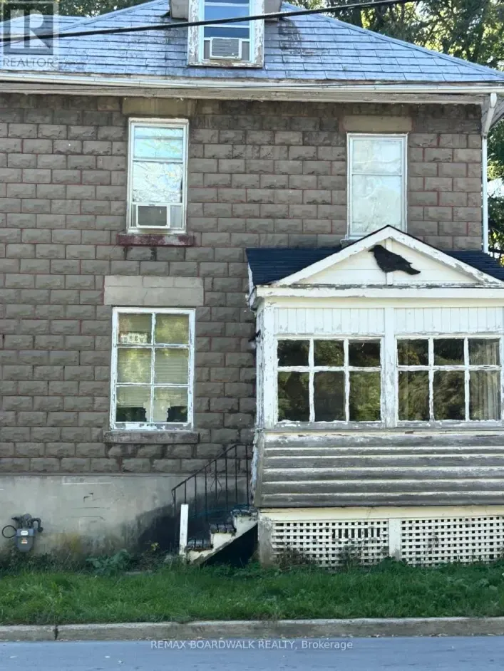 House for sale: 51 ALBERT STREET, Carleton Place