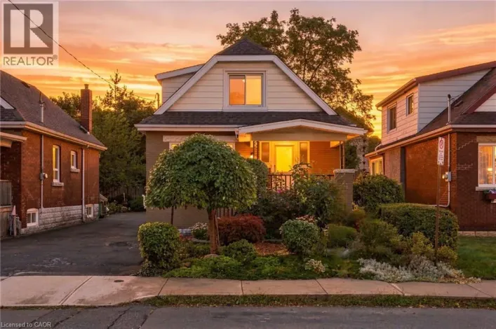 51 BARONS Avenue N, Hamilton