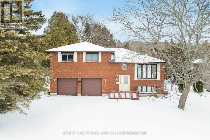 51 BECK BOULEVARD, Penetanguishene