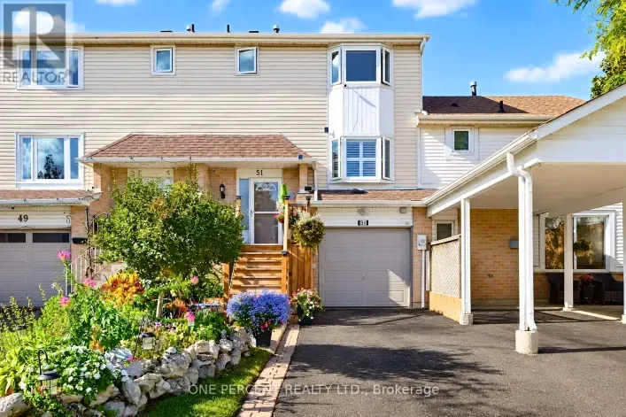 51 COURTLEIGH SQUARE, Brampton