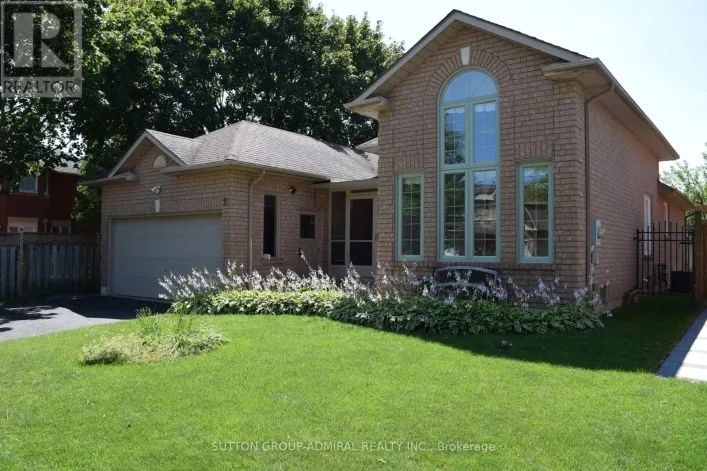 51 DAINES DRIVE, Whitby