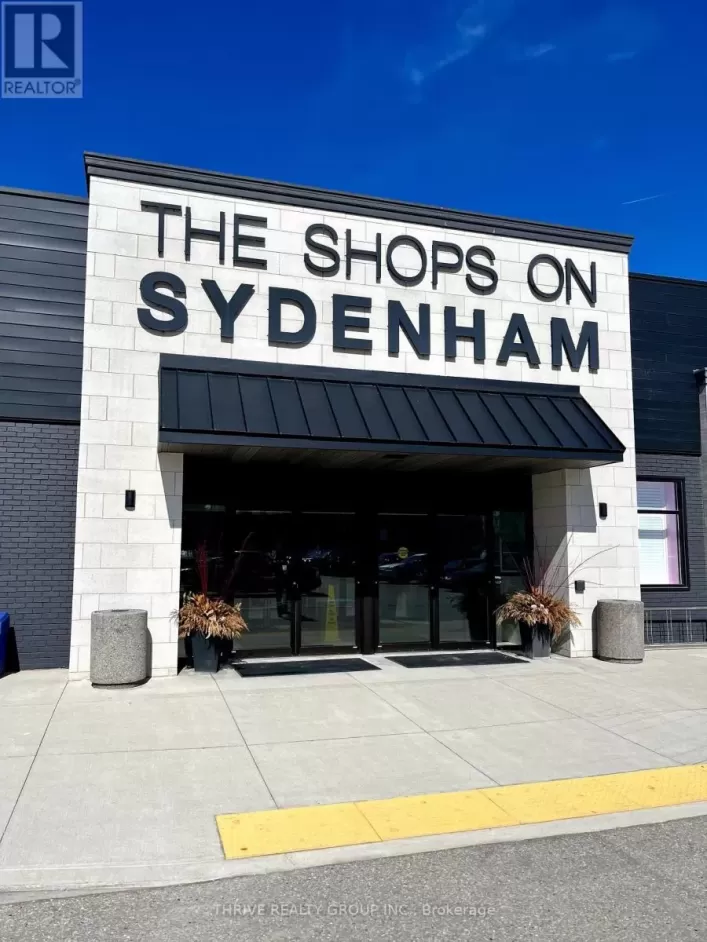 51 FRONT STREET E, Strathroy-Caradoc