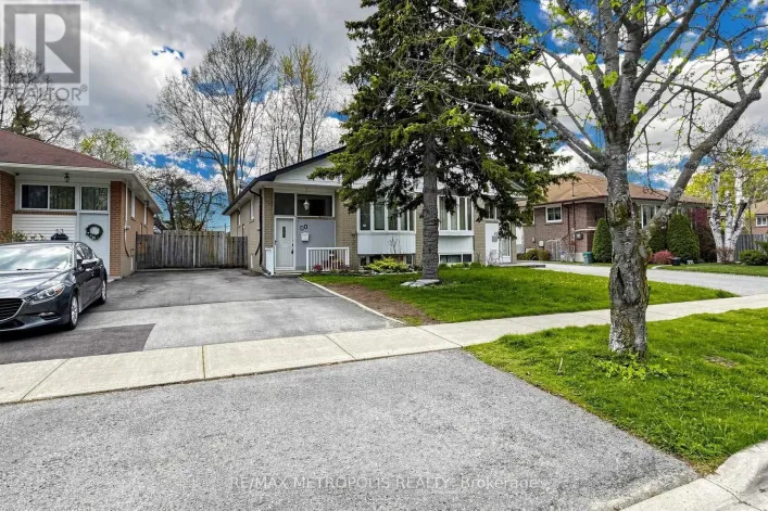 51 GREYABBEY TRAIL, Toronto