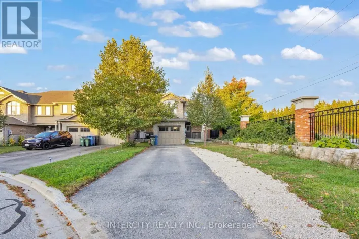 51 LAUGHLAND LANE, Guelph