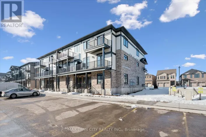 51 LOMOND LANE, Kitchener