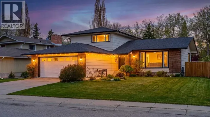 51 Midvalley Crescent SE, Calgary
