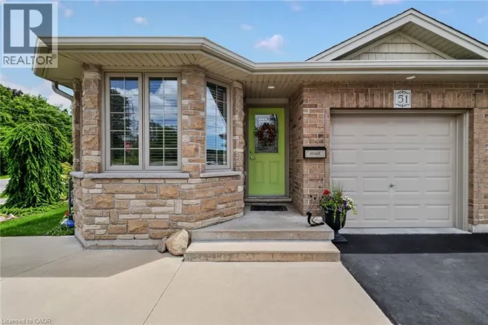 51 MILLCROFT Drive, Simcoe