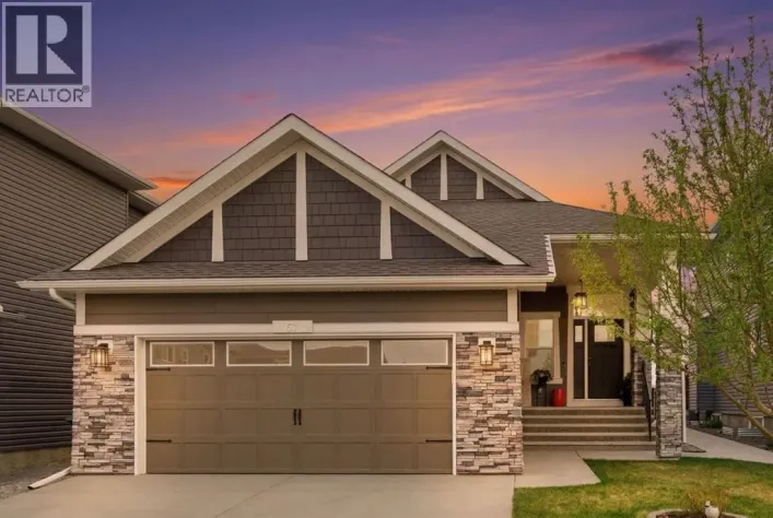 51 Mist Mountain Rise, Okotoks