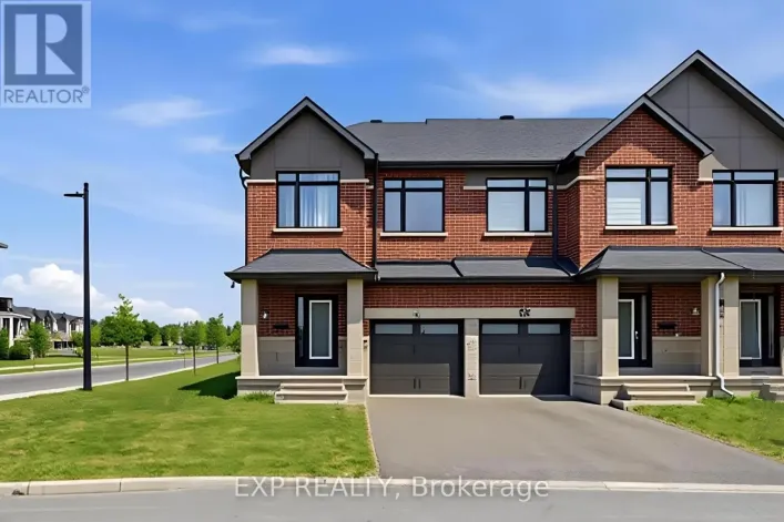 51 ROBUSTA LANE, Ottawa