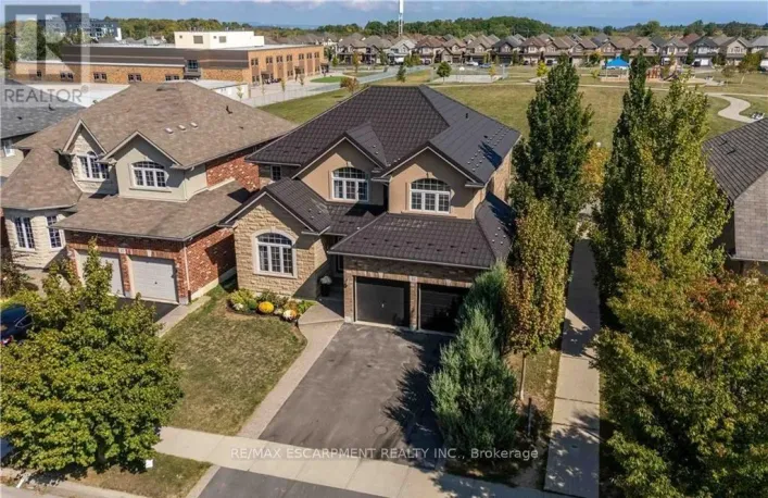 51 SHOWCASE DRIVE, Hamilton