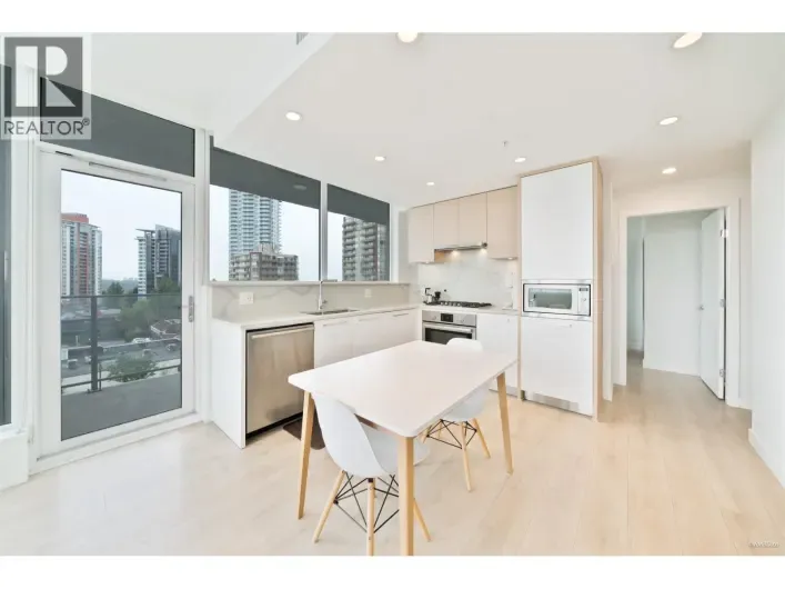 510 567 CLARKE ROAD, Coquitlam