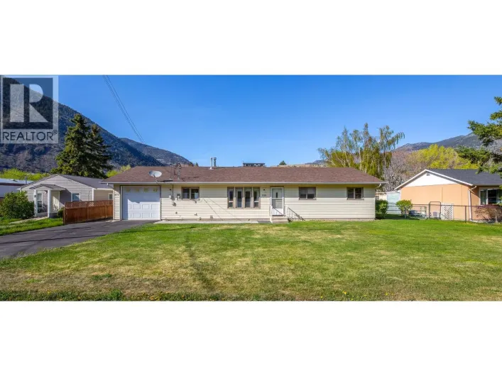510 6th Avenue, Keremeos