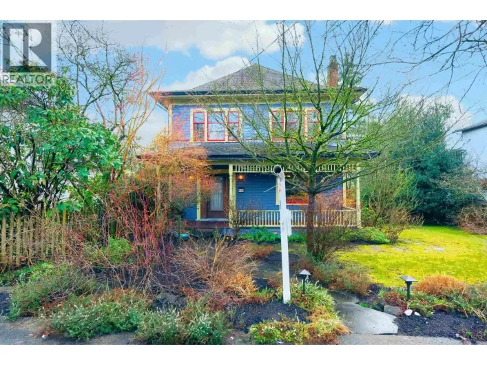 510 THIRD AVENUE, New Westminster