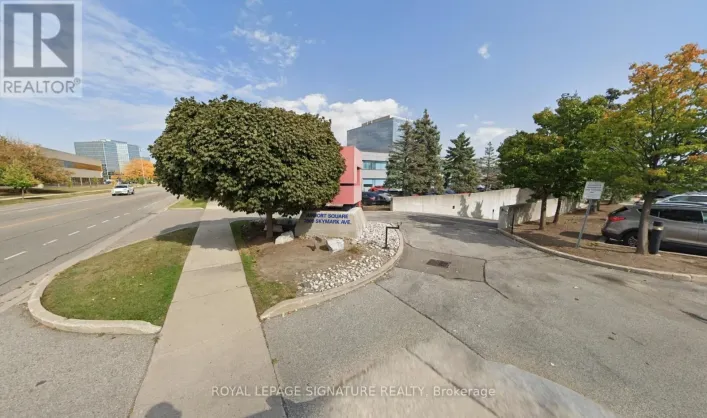 5-102 - 2600 SKYMARK AVENUE, Mississauga