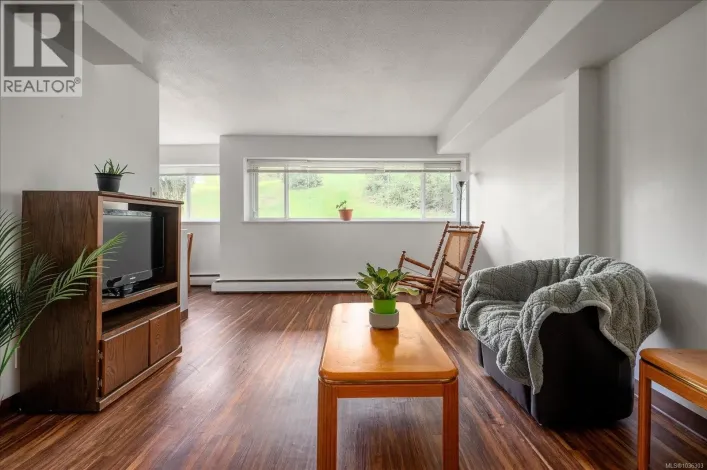 5104 999 bowen Rd, Nanaimo
