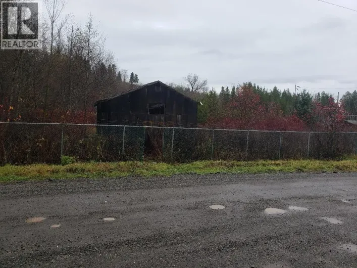 5104 PARK AVENUE, Terrace