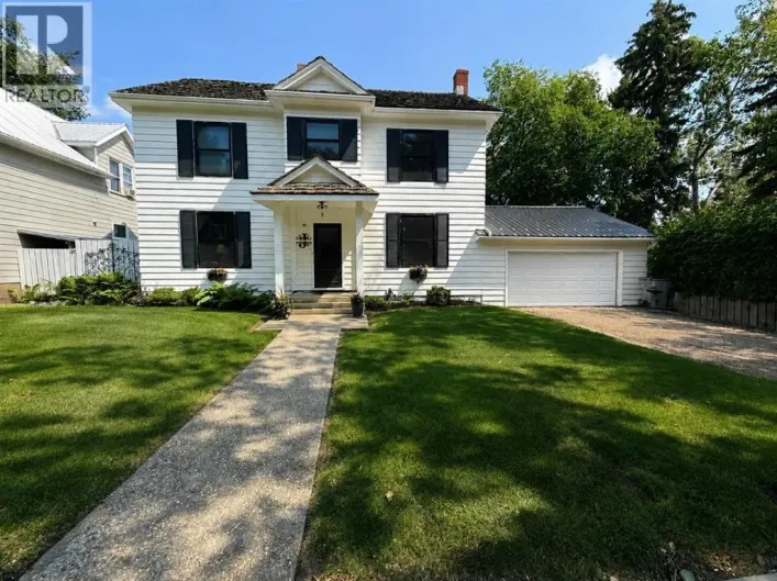5107 46 Street, Provost