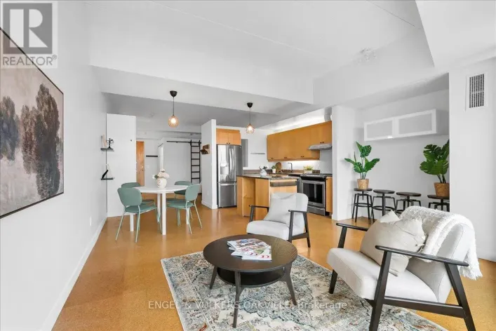 511 - 160 BALDWIN STREET, Toronto