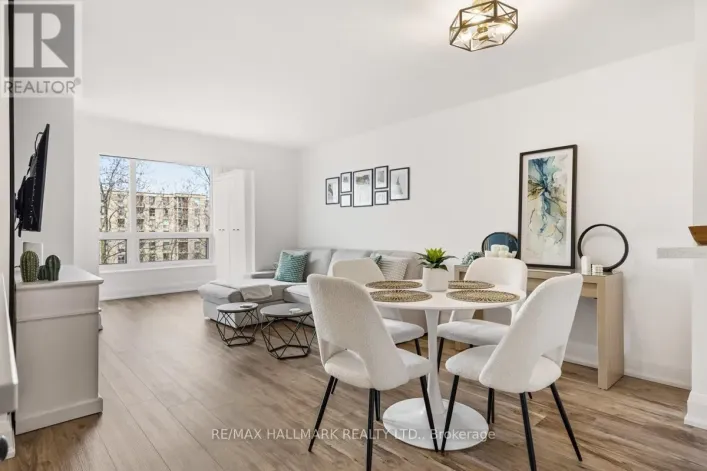 511 - 326 MAJOR MACKENZIE DRIVE E, Richmond Hill