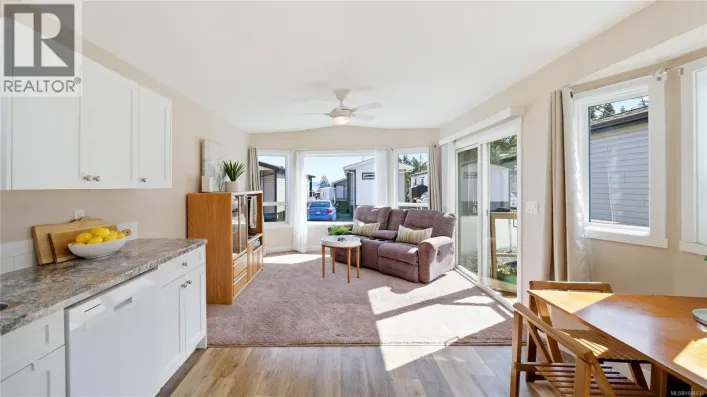 511 747 Old Place Rd, Central Saanich