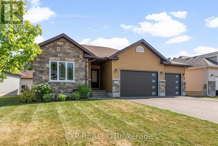 511 COLERAINE DRIVE, Renfrew