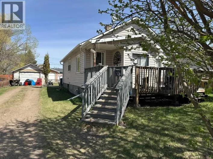 5110 60 Avenue, Ponoka