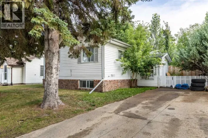 5115 48 Avenue, Sylvan Lake