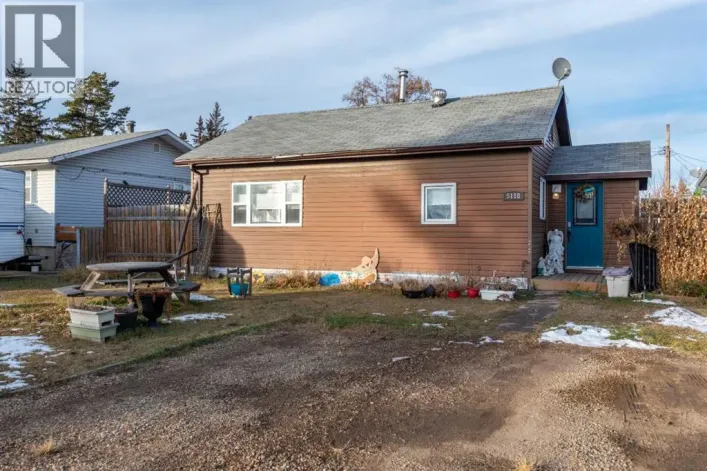 5118 51 Avenue, Blackfoot