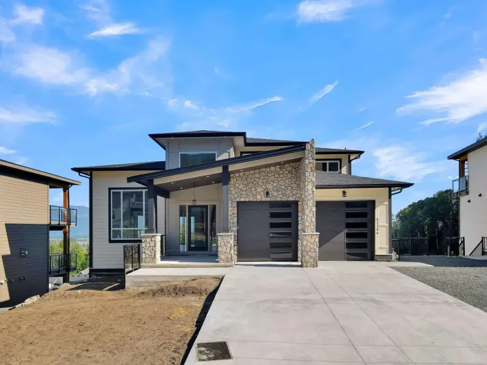 51199 CHARLOTTE PLACE|Eastern Hillsides, Chilliwack