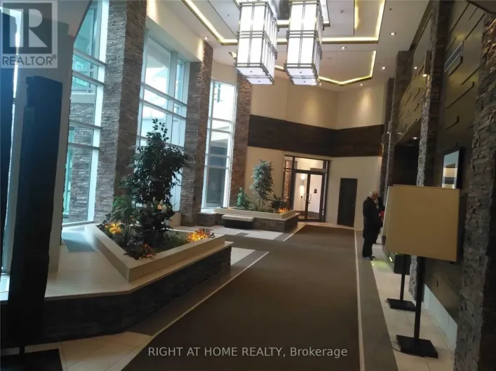 512 - 1235 BAYLY STREET, Pickering