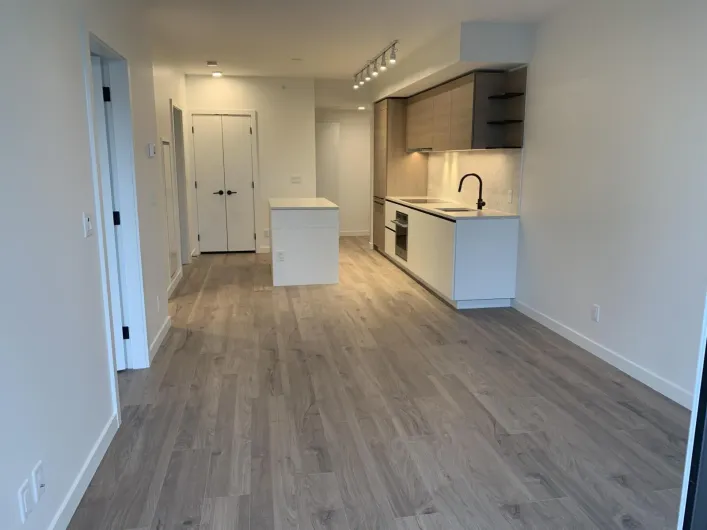 512 13428 105 AVENUE, Surrey