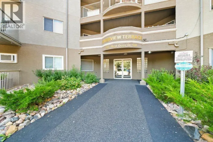 512, 245 Red Deer Drive SW, Medicine Hat