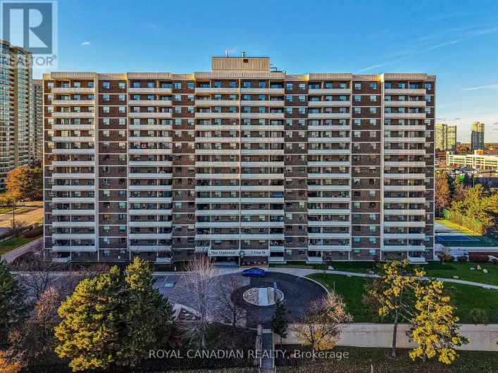 512 - 3 LISA STREET, Brampton