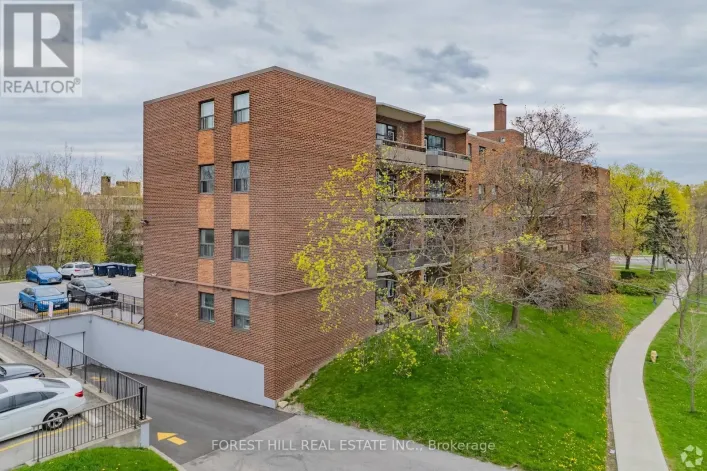512 - 32 CLAYLAND DRIVE, Toronto
