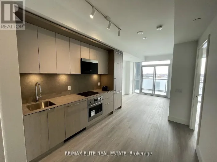 512 - 6 GREENBRIAR ROAD, Toronto
