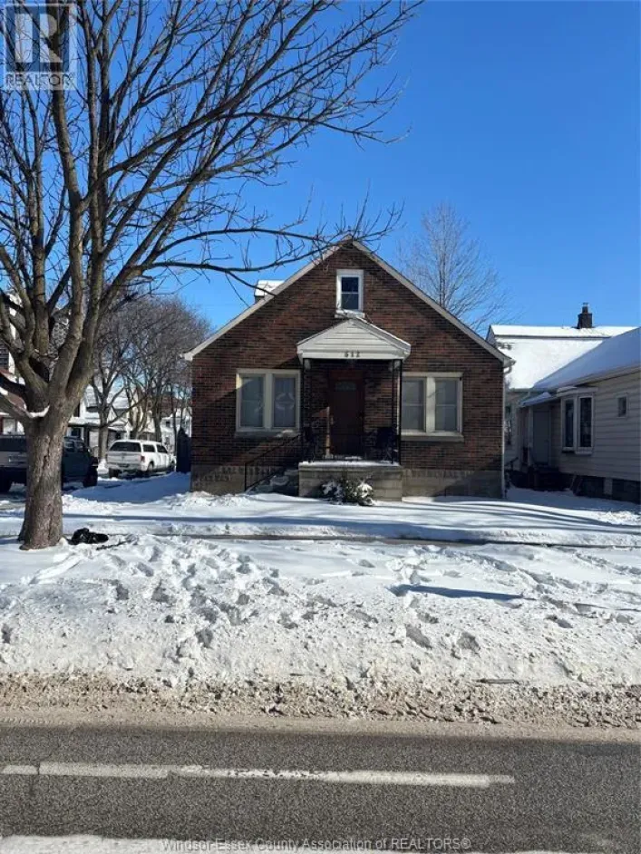 512 BRUCE, Windsor