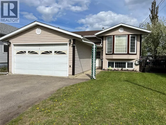 5120 41 Street NE, Chetwynd