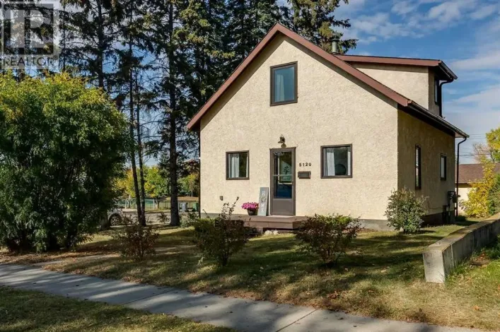 5120 53 Avenue, Ponoka