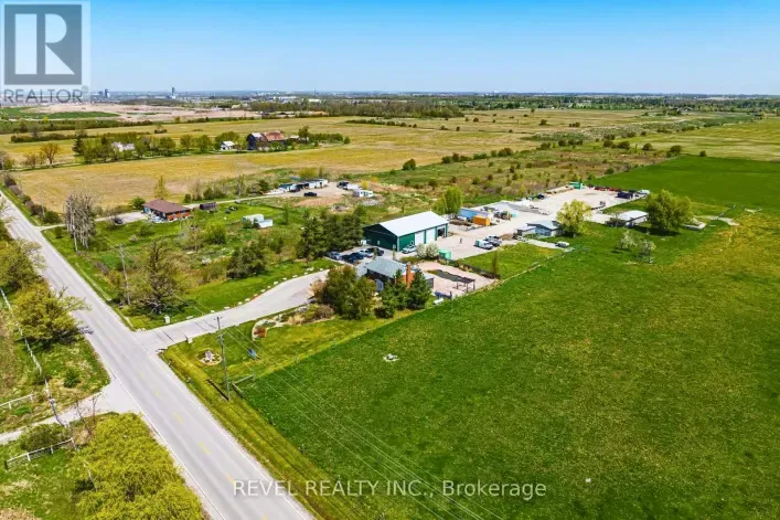 5121 FIRST LINE, Milton