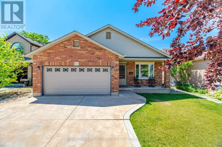 5122 MEADOWOOD LANE, Lincoln