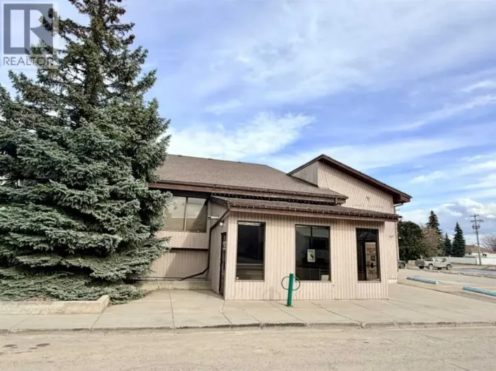 5127 49 Street, Rocky Mountain House