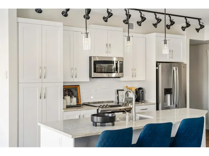 513 11063 RAVINE ROAD ROAD, Surrey