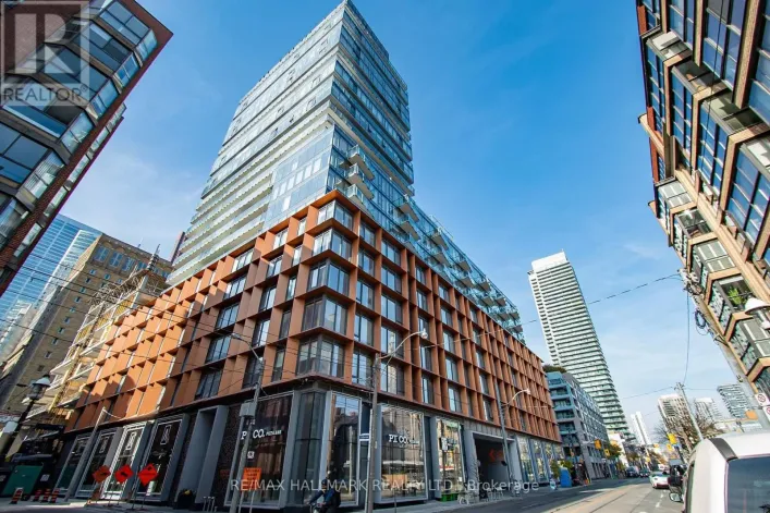 513 - 60 COLBORNE AVENUE, Toronto