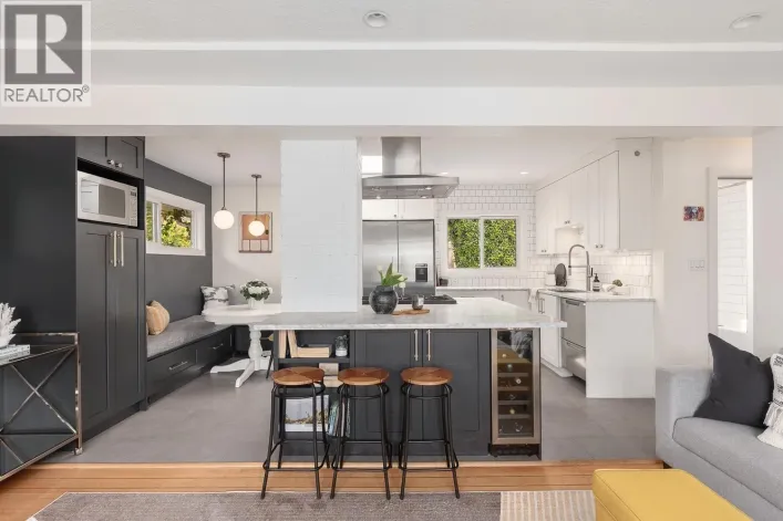 513 GARRETT STREET, New Westminster