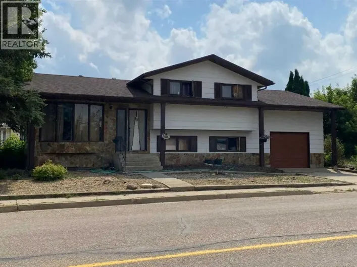 5138 48 Street, Lacombe