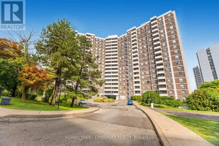 514 - 10 EDGECLIFF GOLFWAY, Toronto