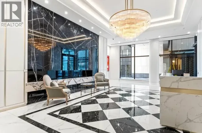 514 135 E 13TH STREET, North Vancouver